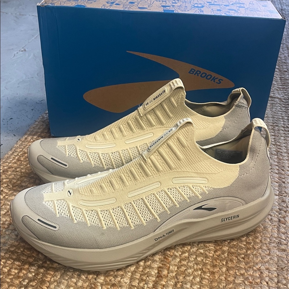Brooks Glycerin 22 Special Edition Sz 14 NEW!!!  Sold out online.